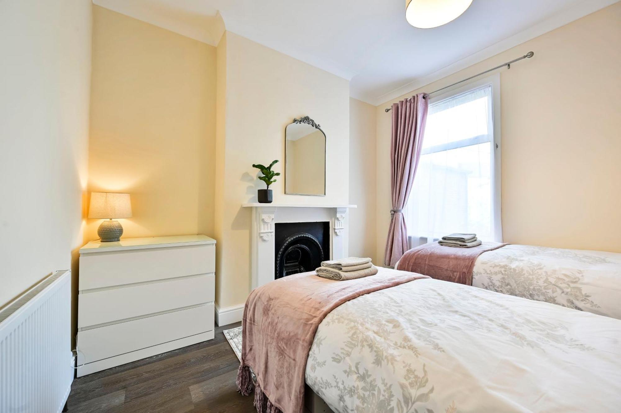 A Two Bedroom A Stride Away From Meridian Greenwich Londres Exterior foto